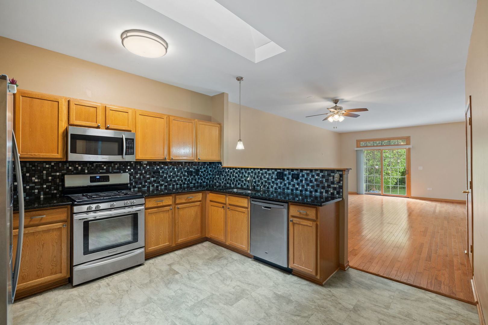 19242 104th Avenue, Mokena, IL 60448