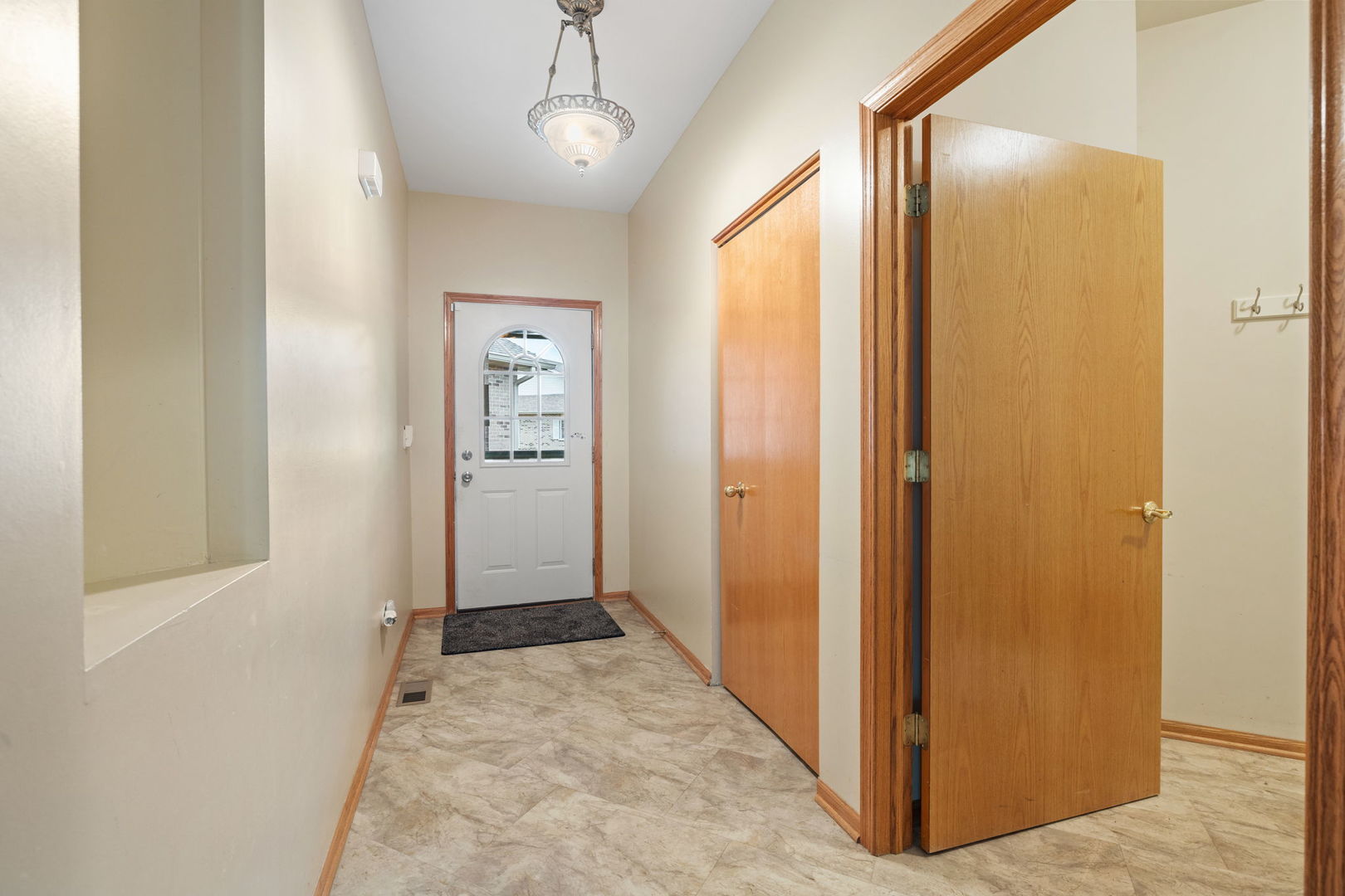 19242 104th Avenue, Mokena, IL 60448