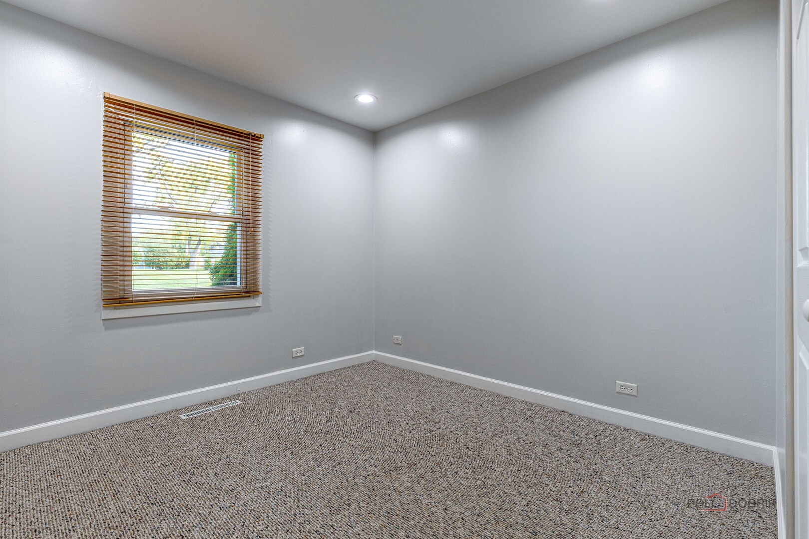 533 Cherry Lane, Glenview, IL 60025