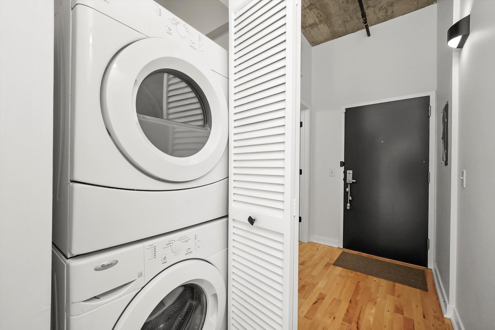 50 E 16th Street #411, Chicago, IL 60616