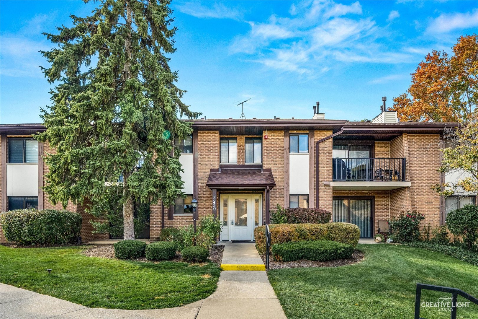 2220 Wharf Drive #1906, Woodridge, IL 60517