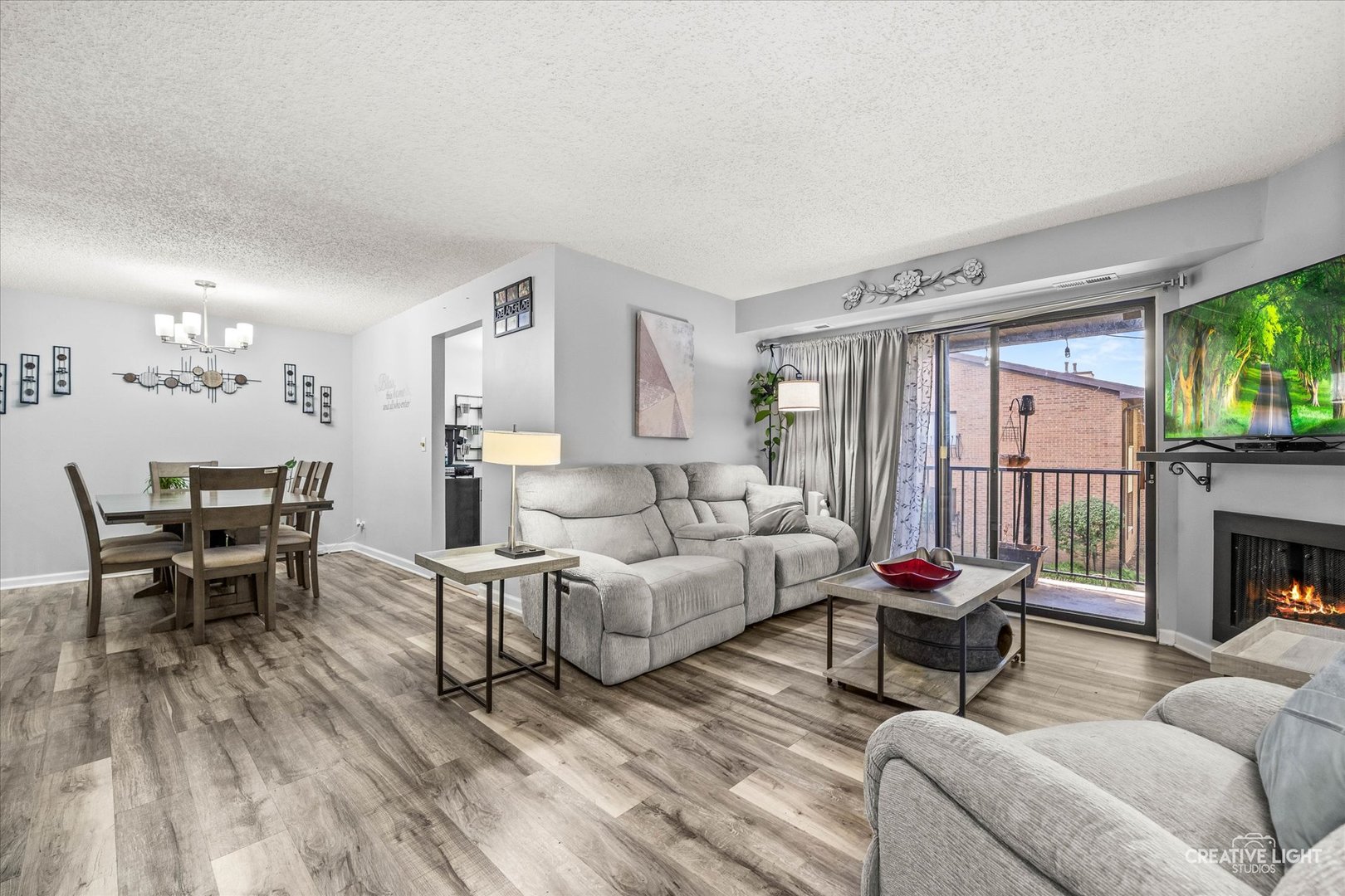 2220 Wharf Drive #1906, Woodridge, IL 60517