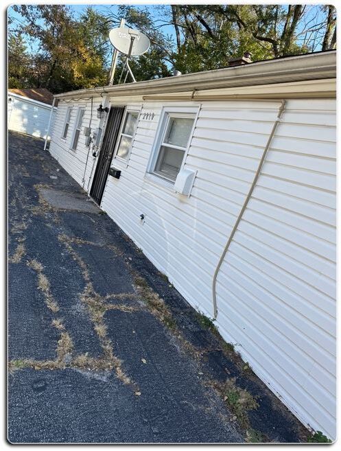 2810 Lexington Drive, Hazel Crest, IL 60429