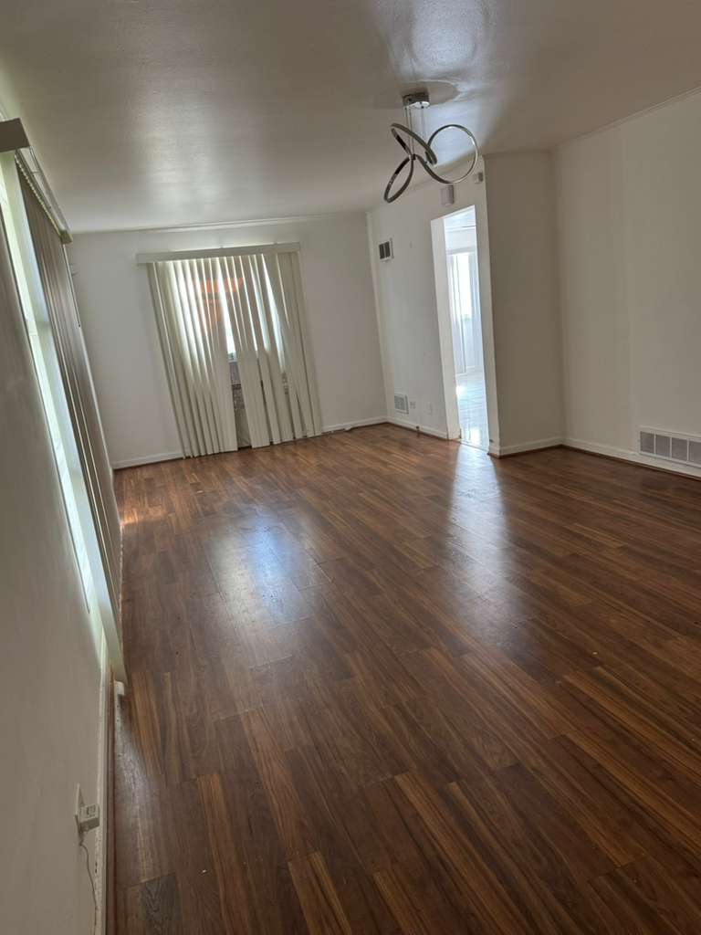 2810 Lexington Drive, Hazel Crest, IL 60429