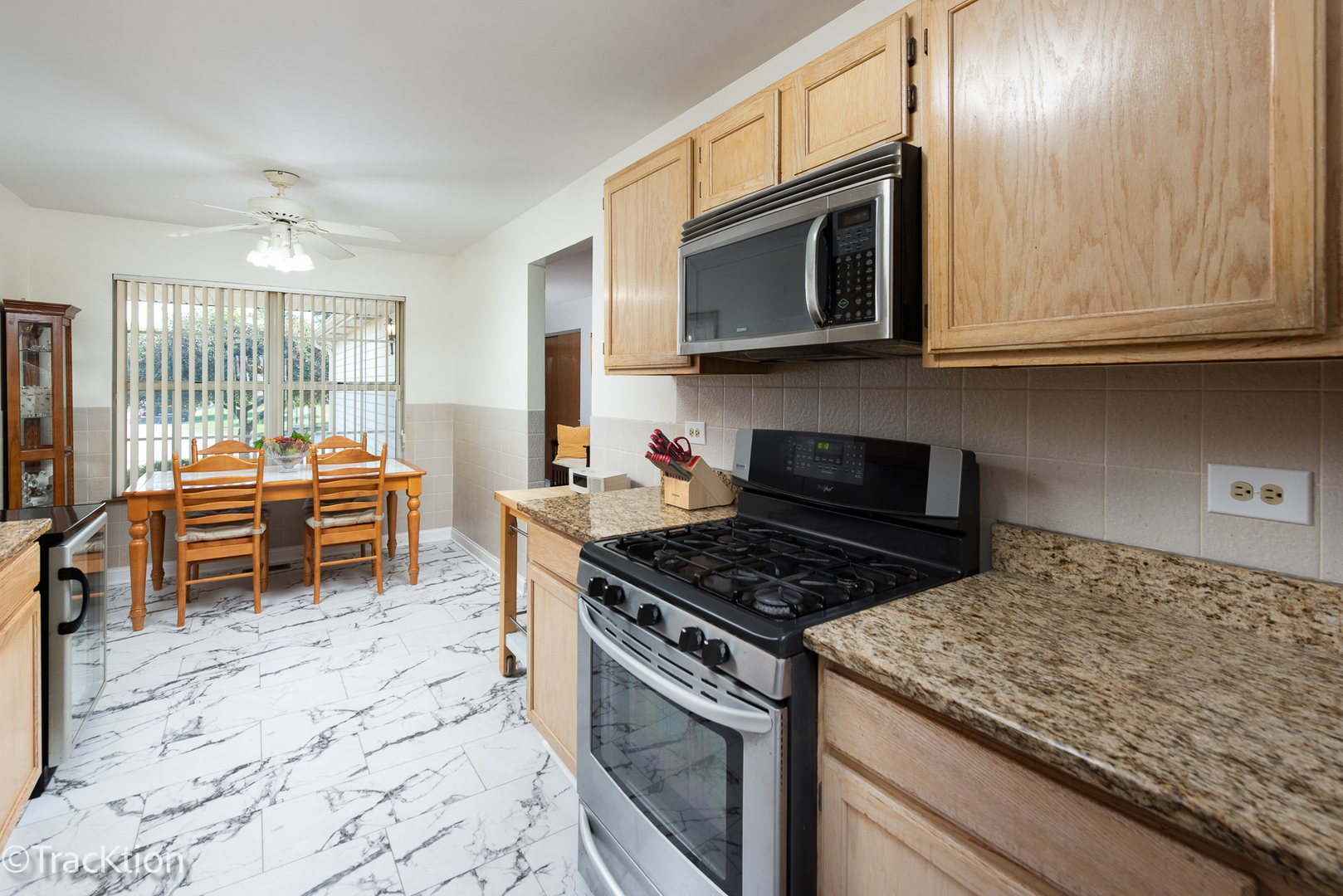 13810 S Magnolia Drive, Plainfield, IL 60544