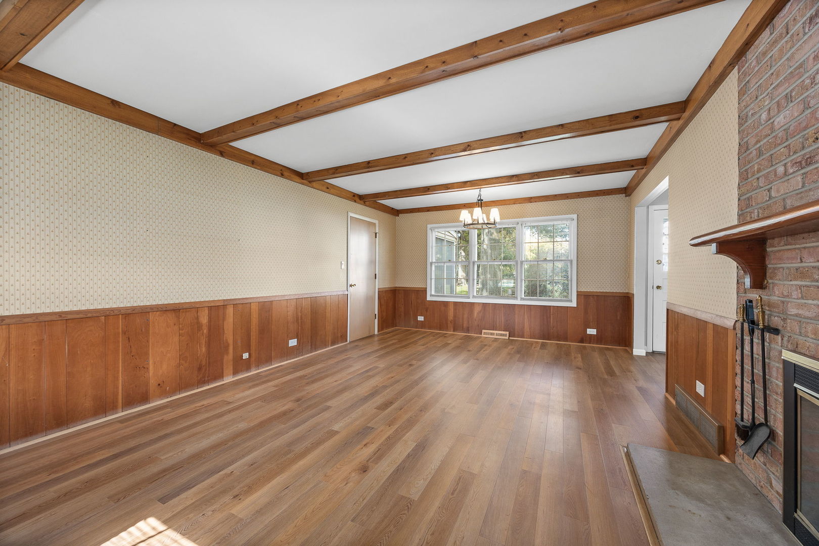 462 Fairview Avenue, Glen Ellyn, IL 60137