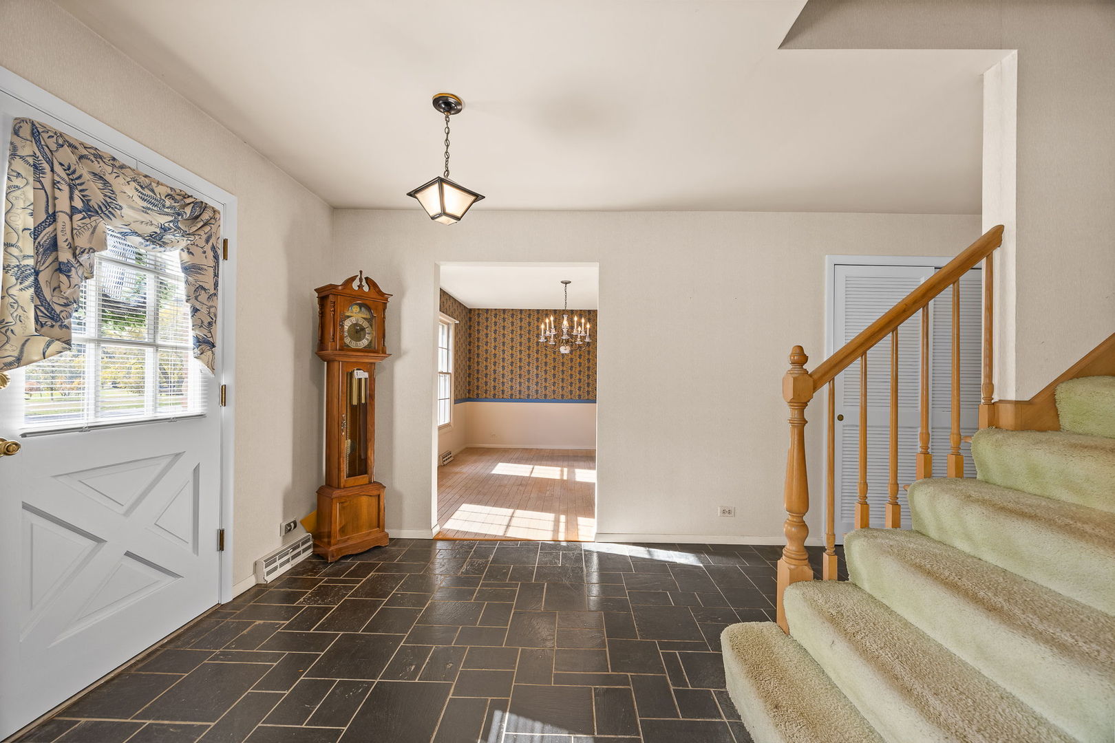 462 Fairview Avenue, Glen Ellyn, IL 60137