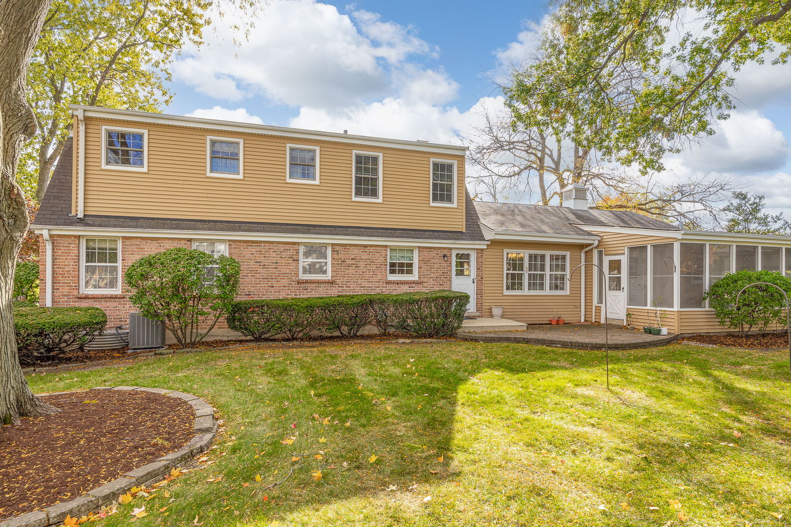 462 Fairview Avenue, Glen Ellyn, IL 60137