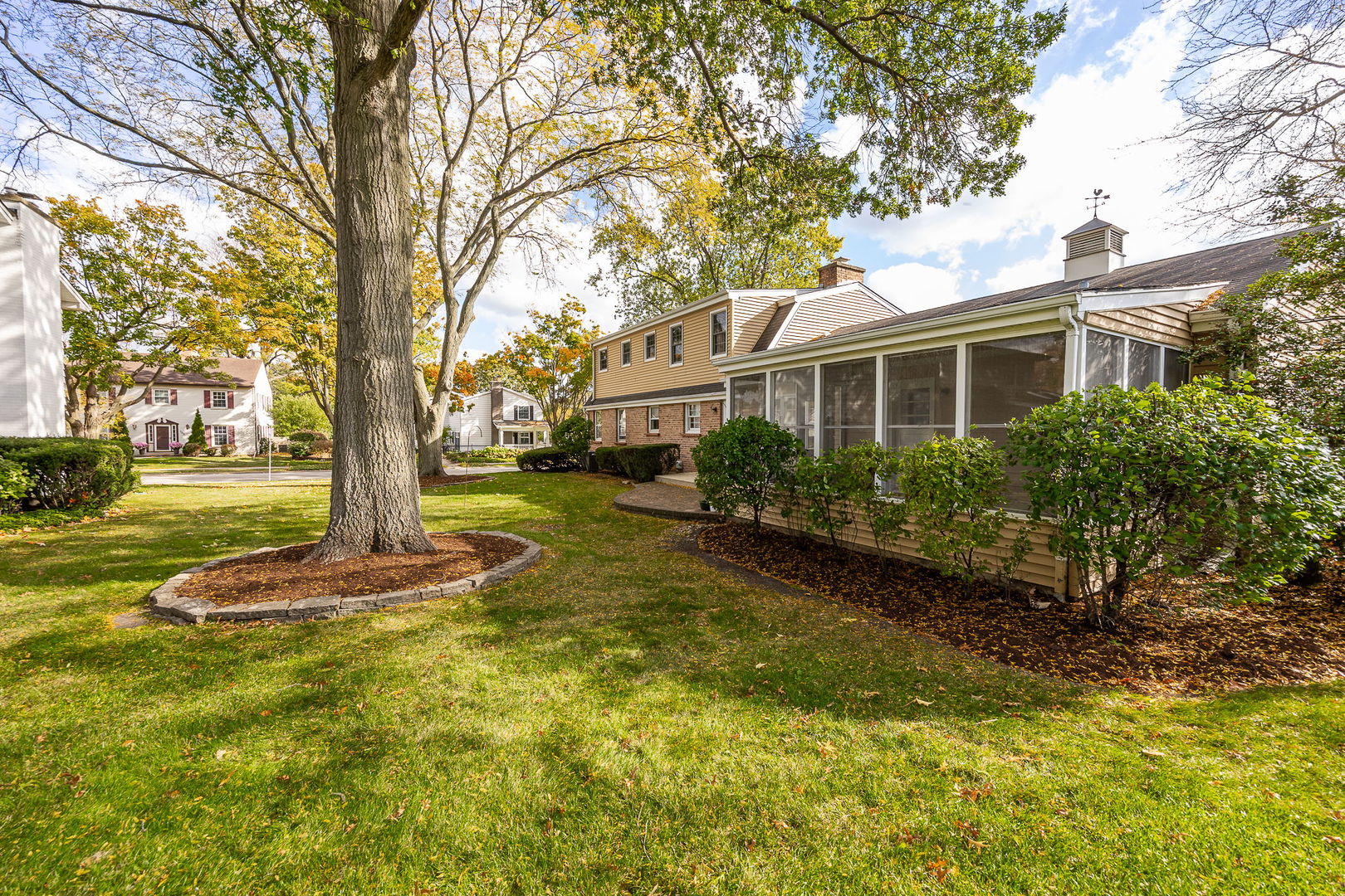 462 Fairview Avenue, Glen Ellyn, IL 60137