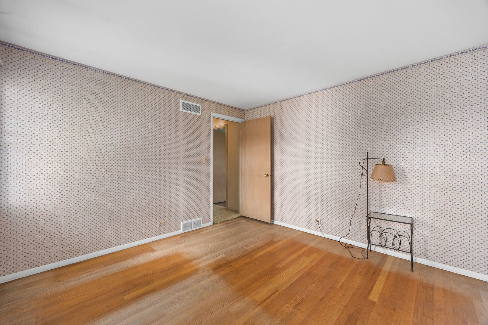 462 Fairview Avenue, Glen Ellyn, IL 60137