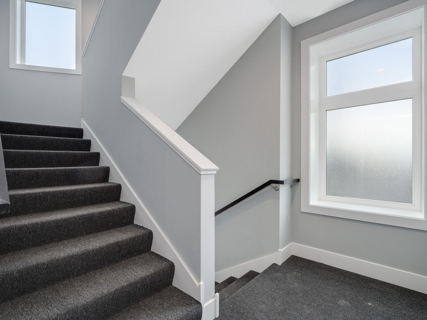 5528 W Gettysburg Street #1, Chicago, IL 60630