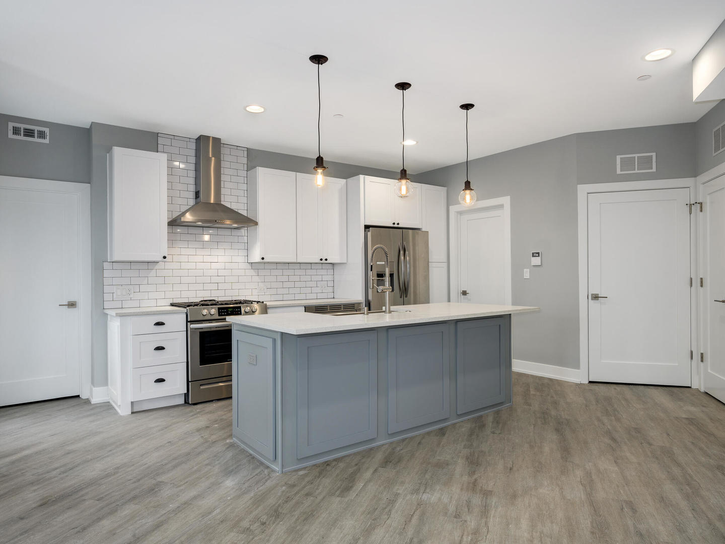 5528 W Gettysburg Street #1, Chicago, IL 60630