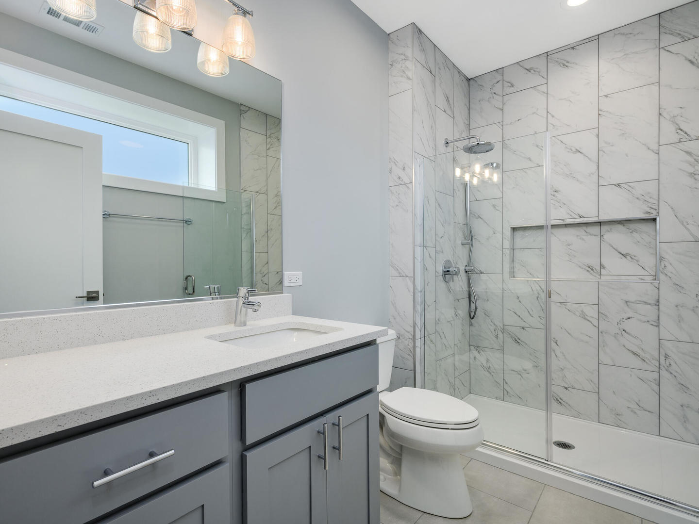 5528 W Gettysburg Street #1, Chicago, IL 60630