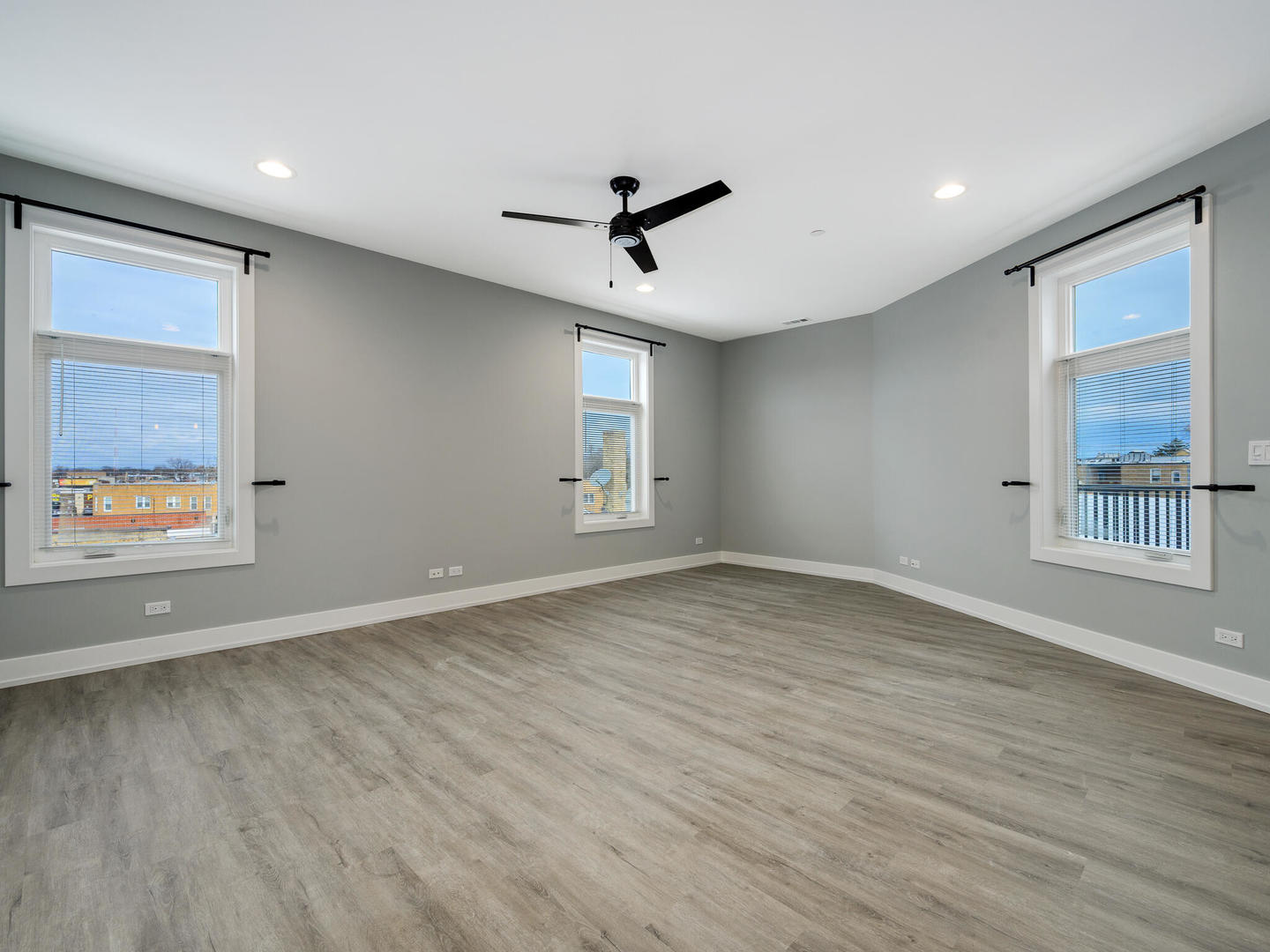 5528 W Gettysburg Street #1, Chicago, IL 60630