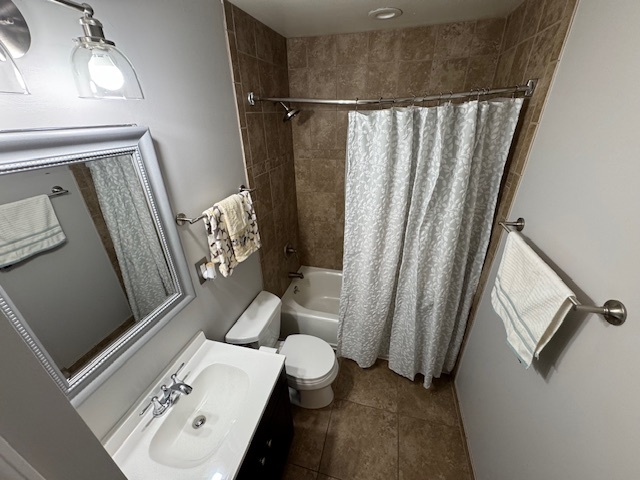 2941 Westridge Drive, Woodridge, IL 60517