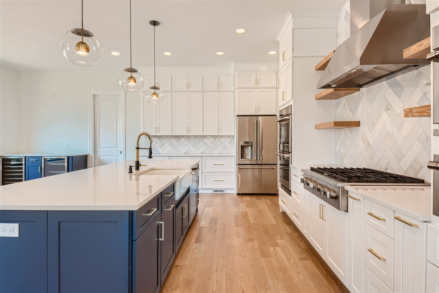 8 Alexandra Drive, Mettawa, IL 60048