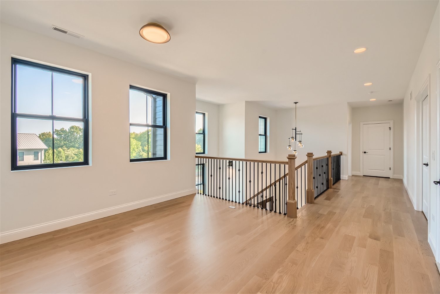 8 Alexandra Drive, Mettawa, IL 60048