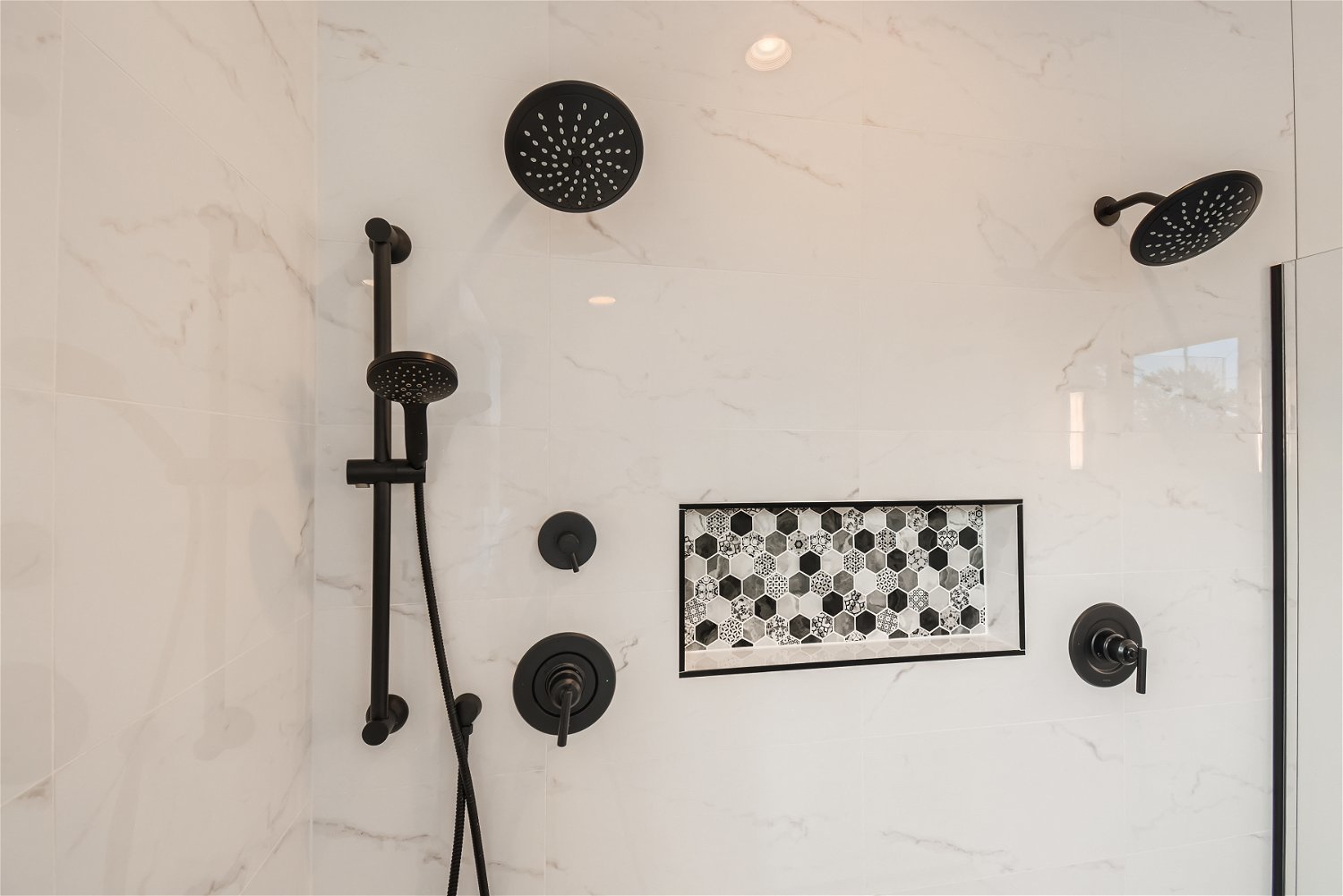 8 Alexandra Drive, Mettawa, IL 60048