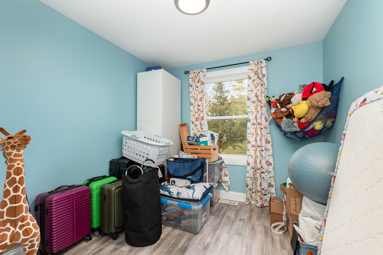 8177 Northway Drive, Hanover Park, IL 60133