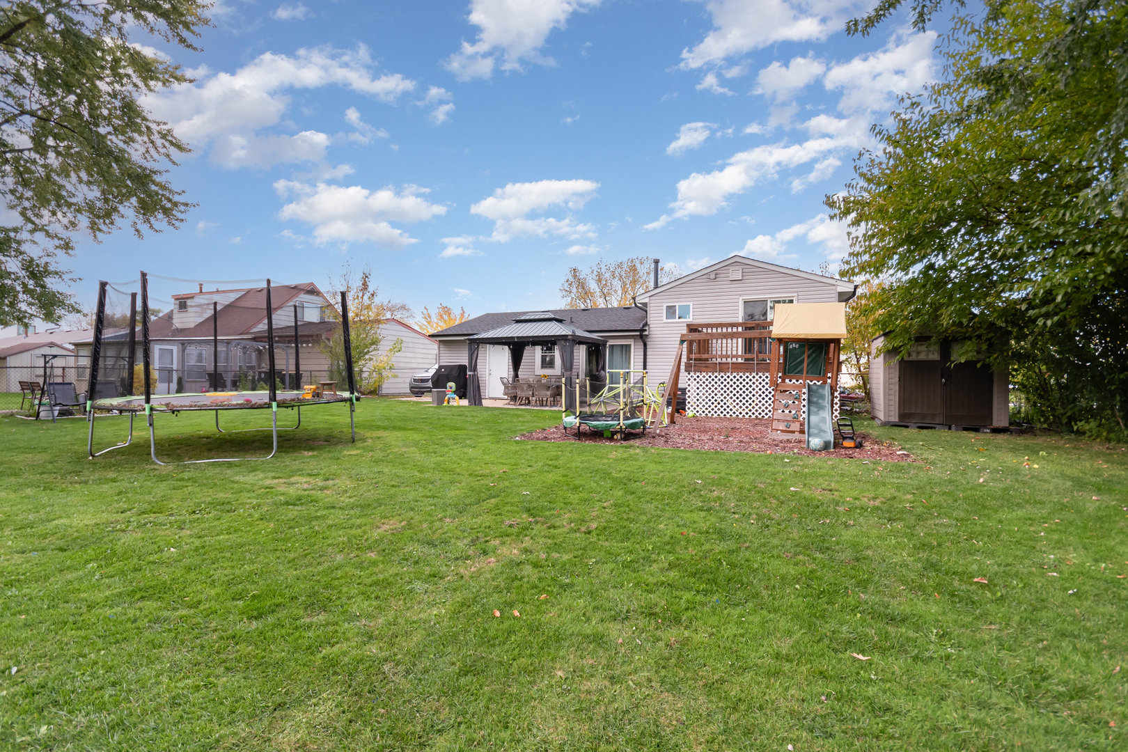 8177 Northway Drive, Hanover Park, IL 60133