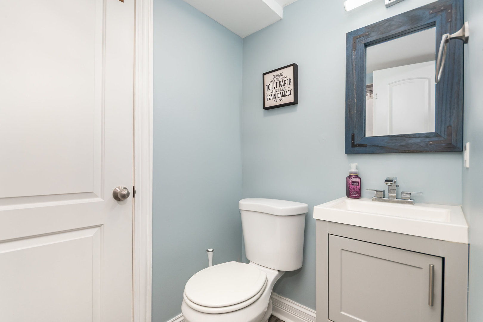 8177 Northway Drive, Hanover Park, IL 60133