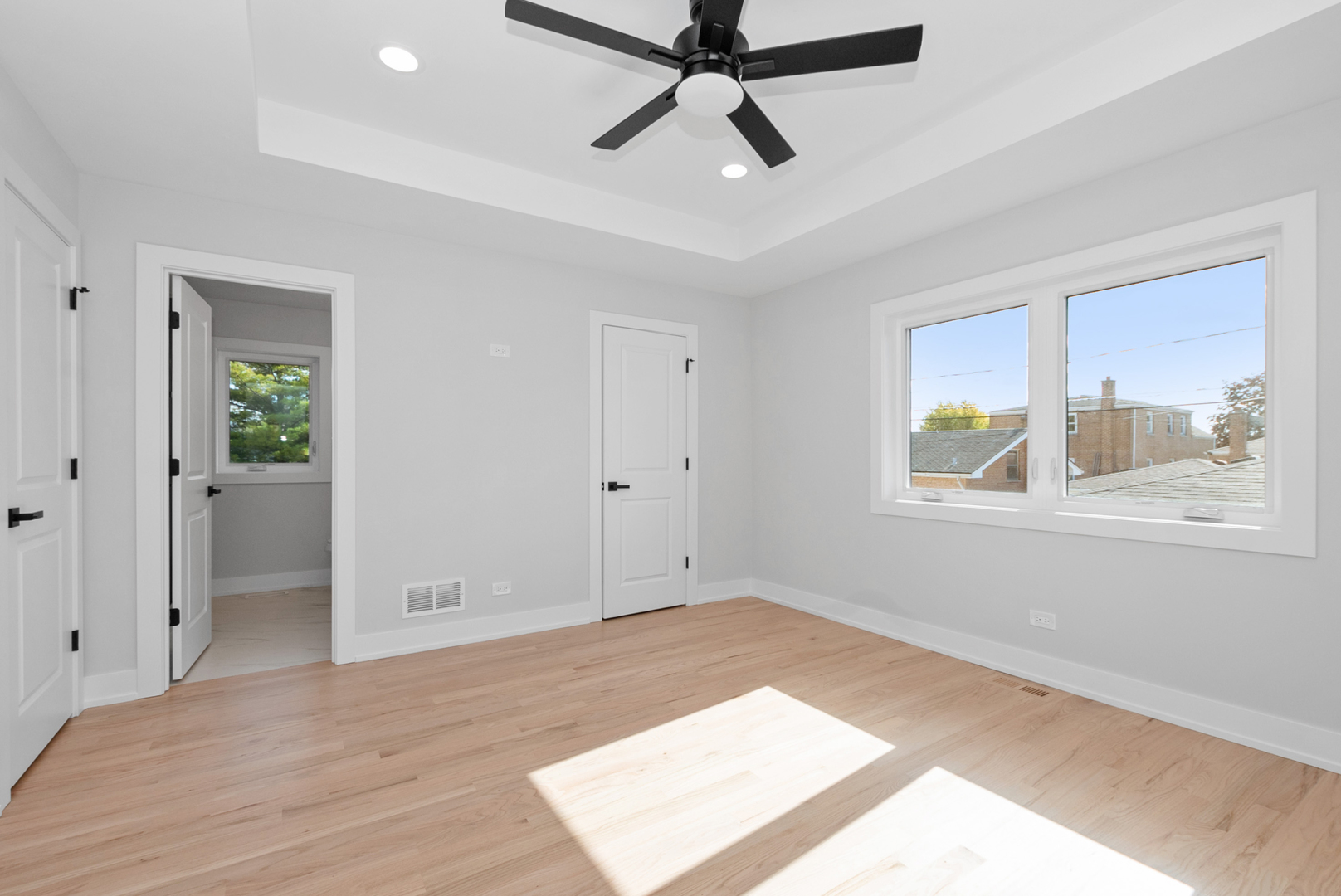 7311 W 58th Street, Summit, IL 60501