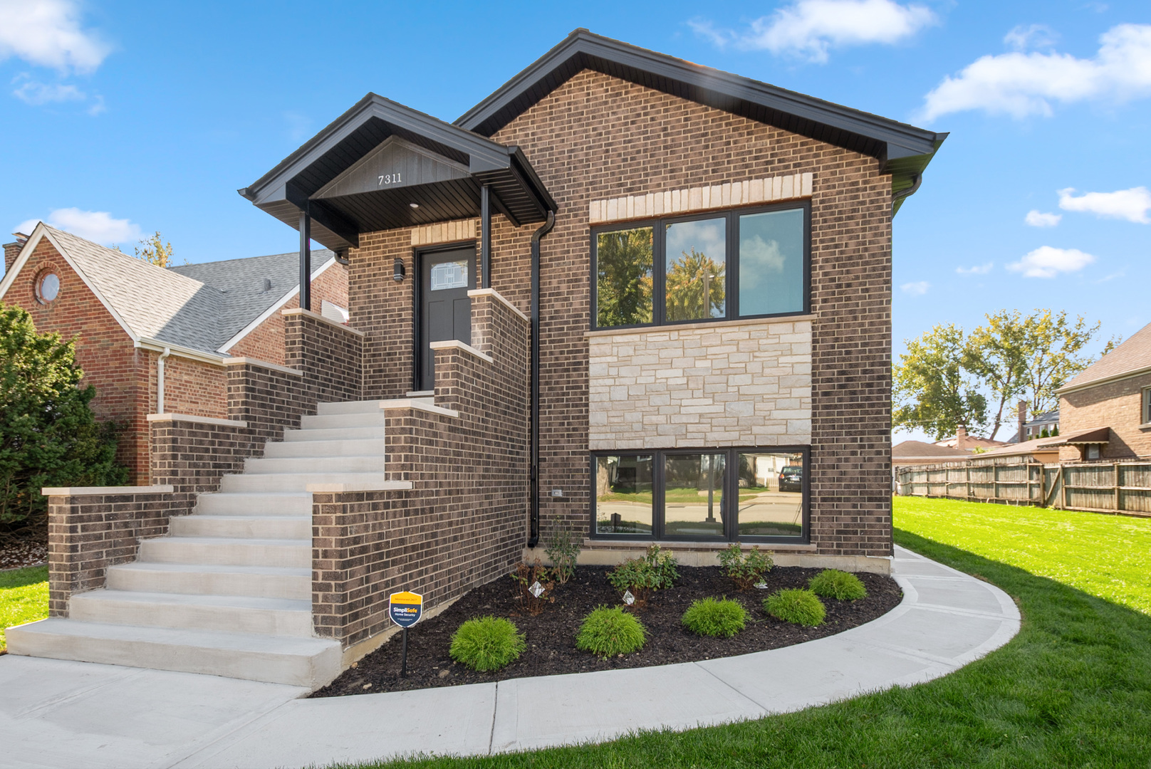 7311 W 58th Street, Summit, IL 60501