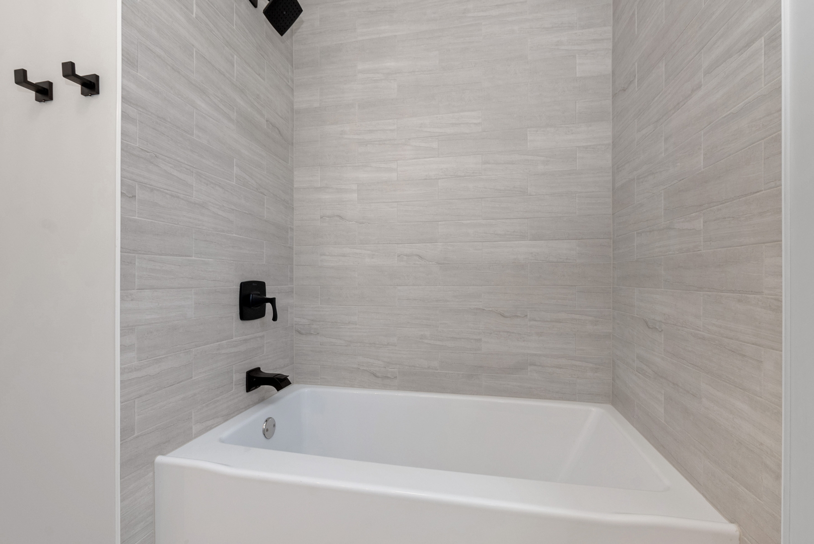 7311 W 58th Street, Summit, IL 60501