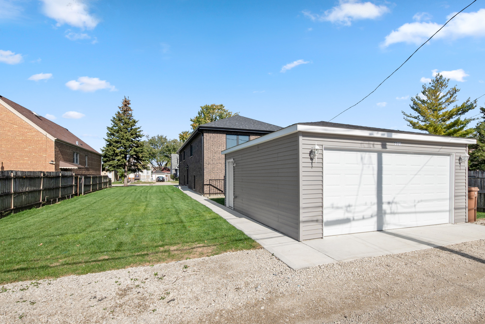 7311 W 58th Street, Summit, IL 60501