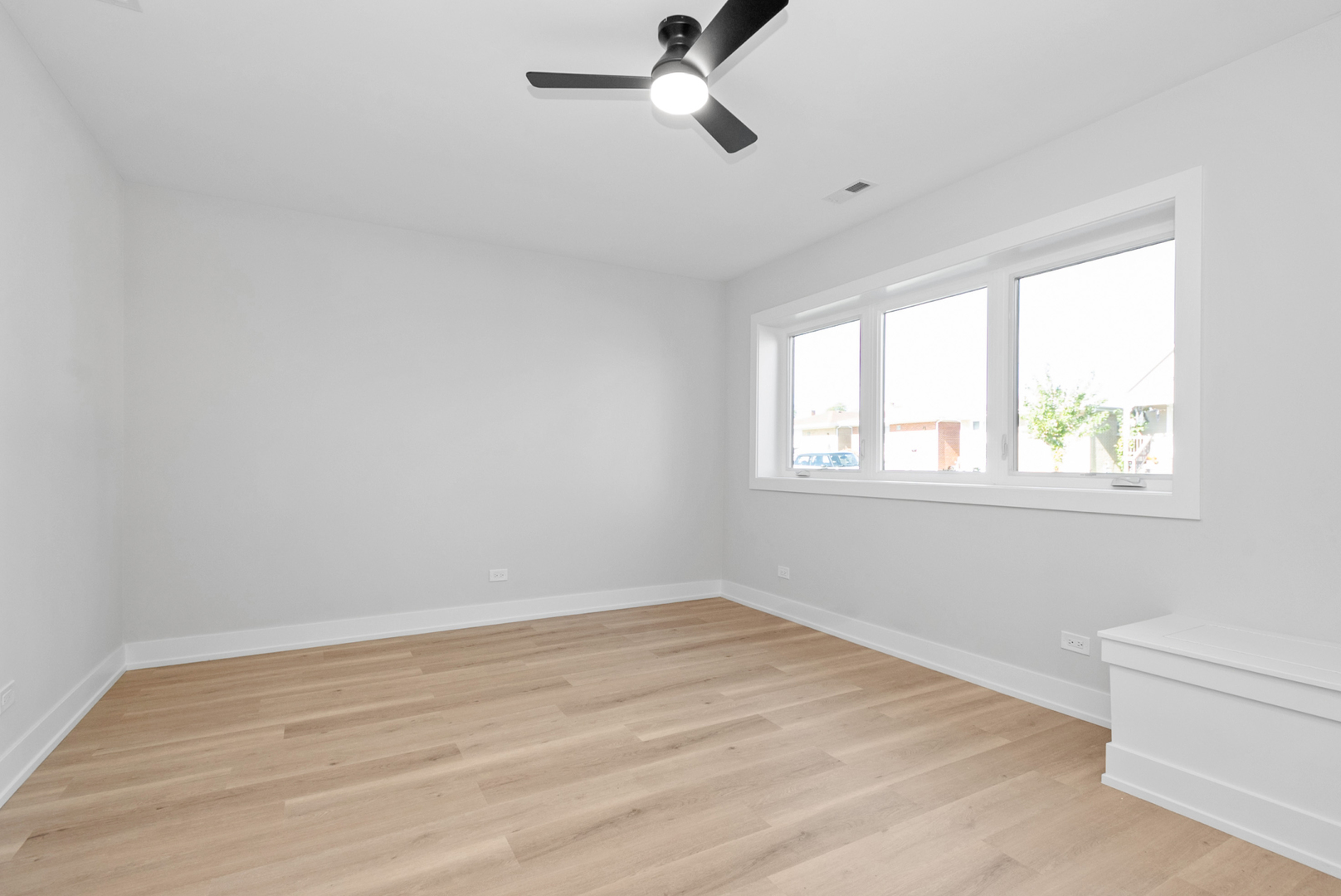 7311 W 58th Street, Summit, IL 60501