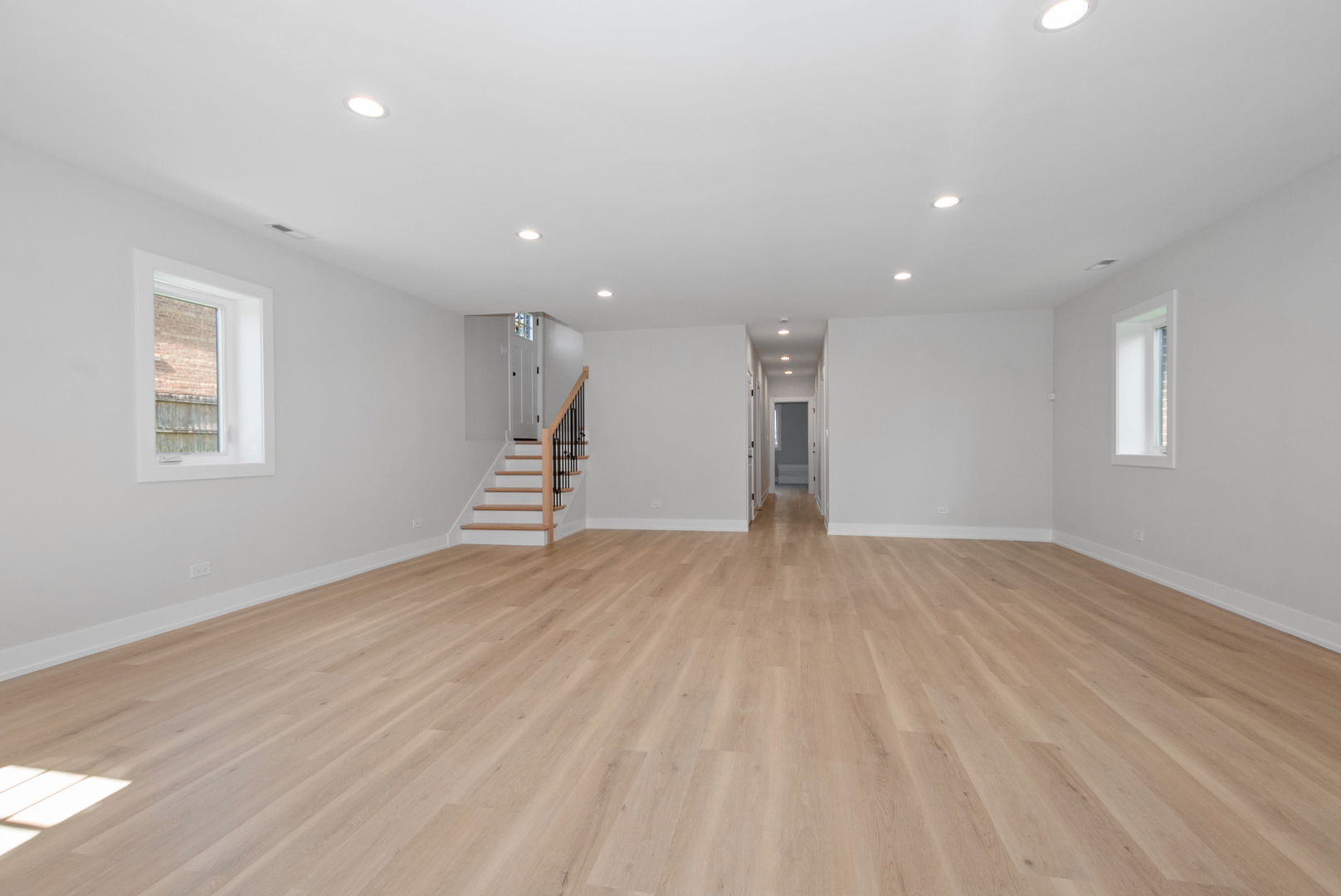 7311 W 58th Street, Summit, IL 60501