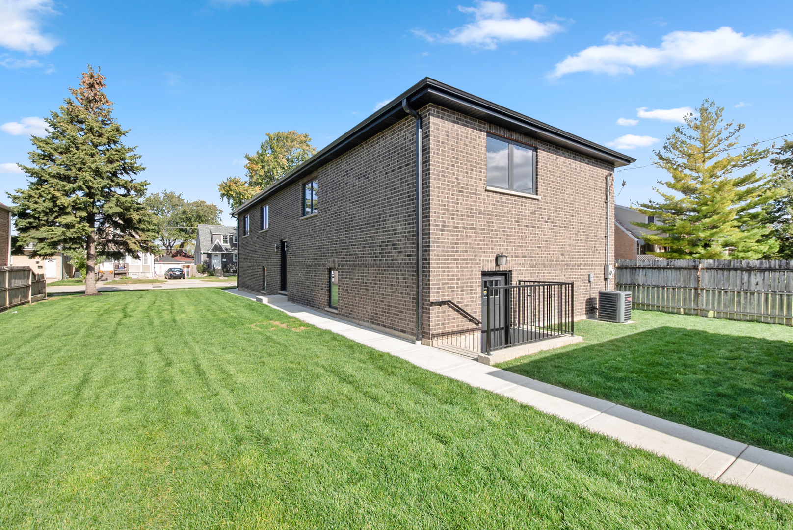 7311 W 58th Street, Summit, IL 60501