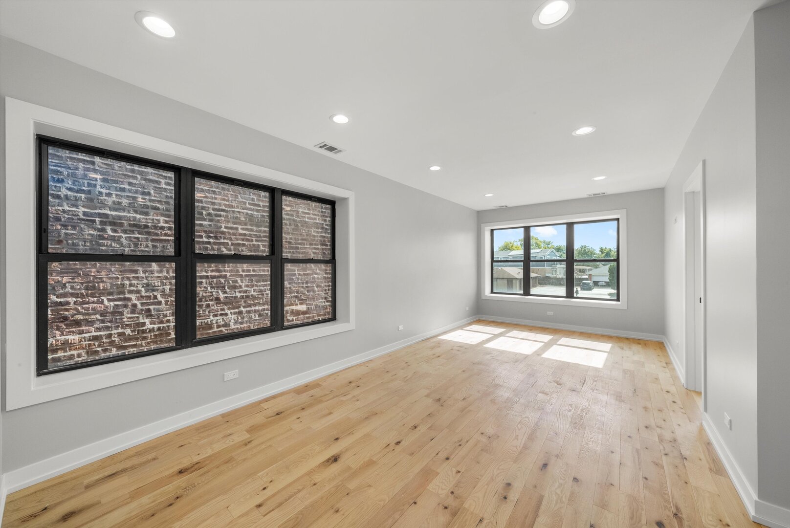 5738 S Archer Avenue, Chicago, IL 60638