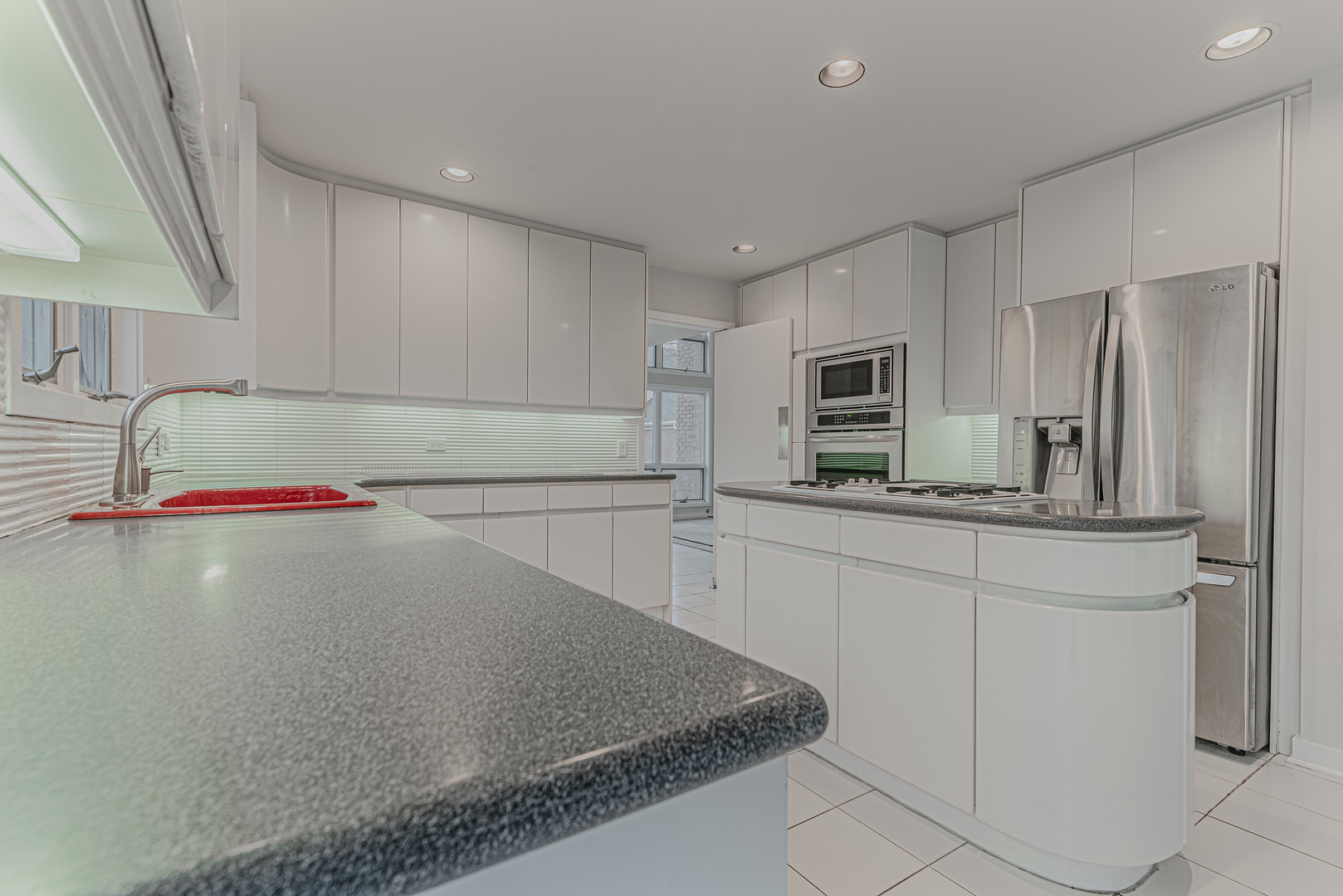 513 Rivershire Place, Lincolnshire, IL 60069