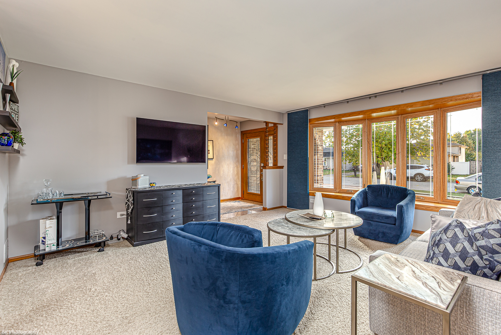 5710 W 89th Place, Oak Lawn, IL 60453