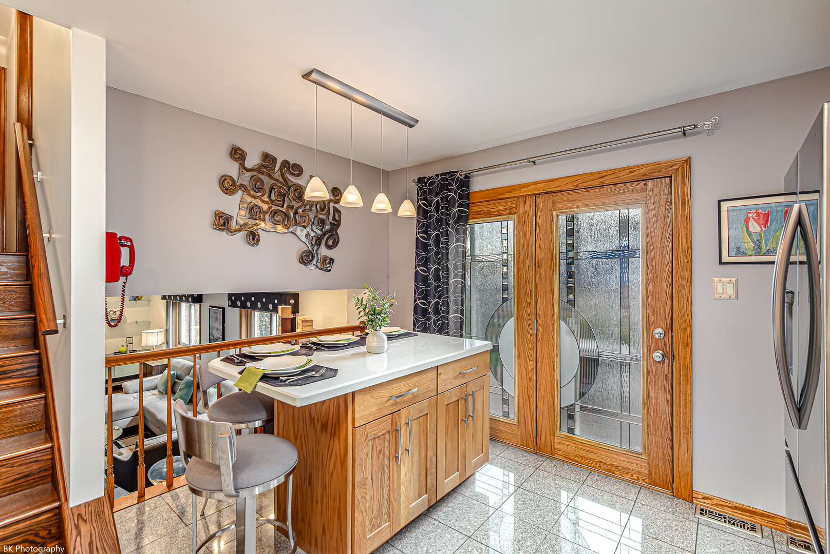 5710 W 89th Place, Oak Lawn, IL 60453