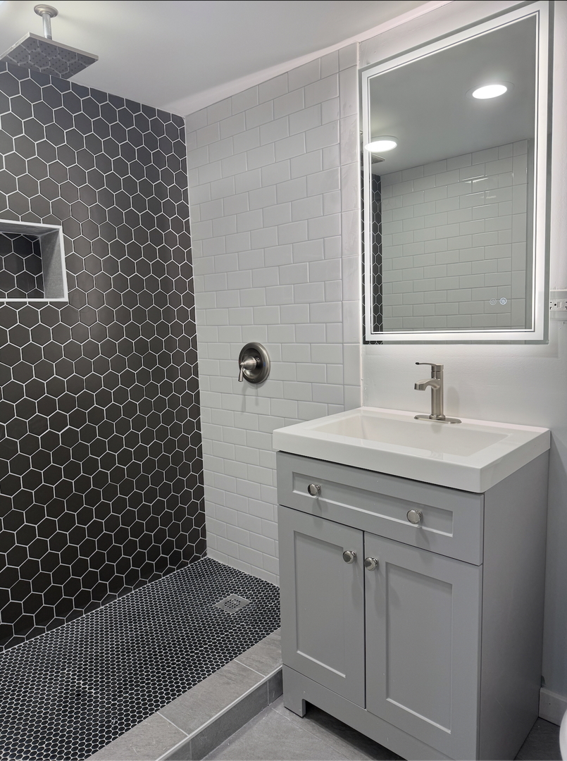 16879 Head Avenue, Hazel Crest, IL 60429