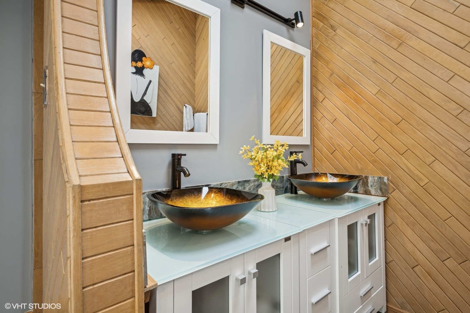 184 A River Road, Lake Barrington, IL 60010