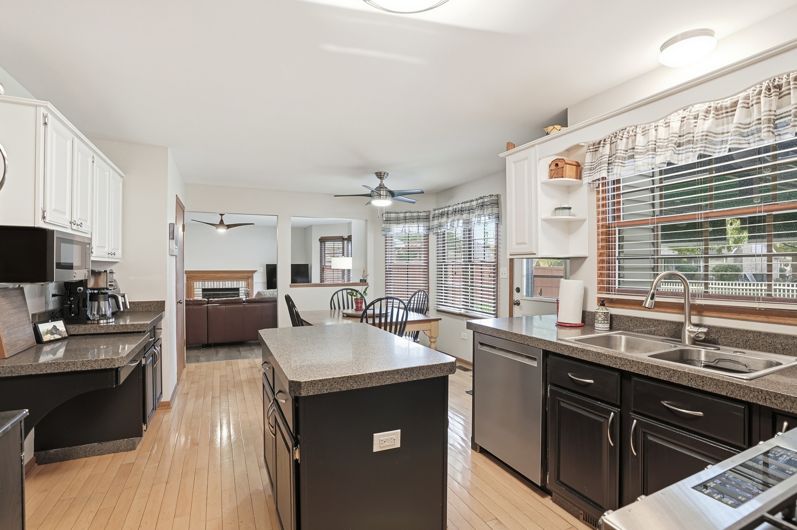 18328 Country Lane, Lansing, IL 60438