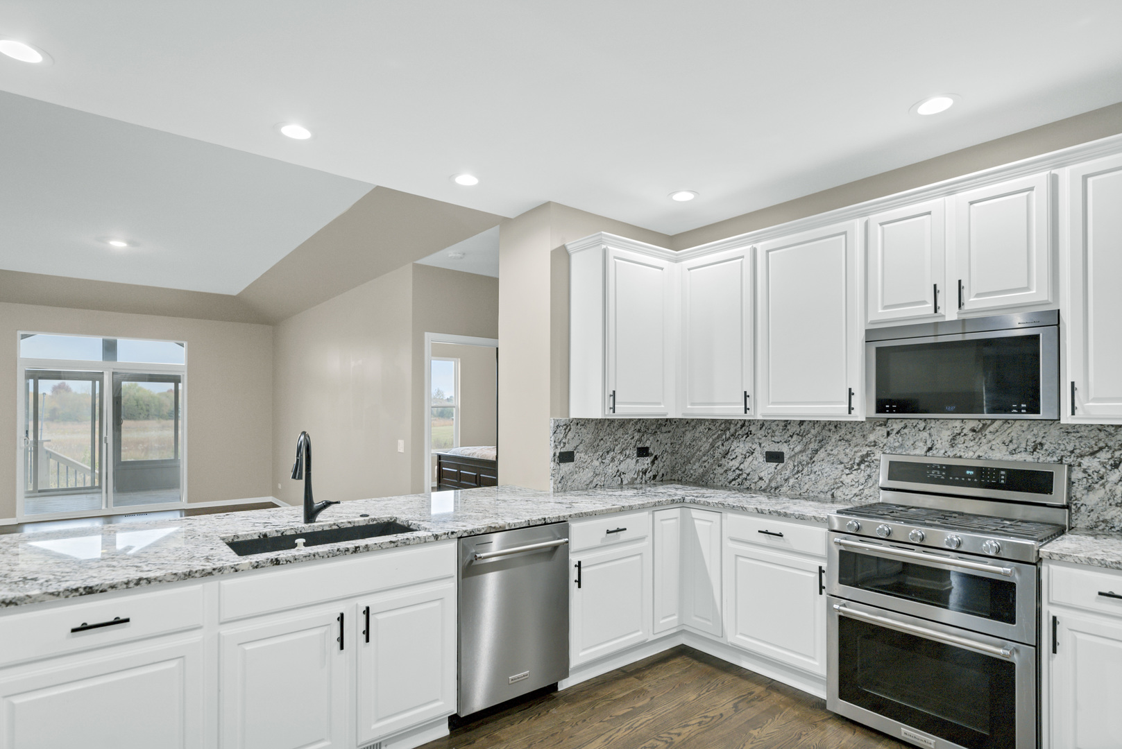 2660 Harnish Drive, Algonquin, IL 60102