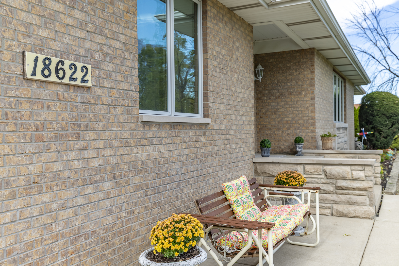 18622 Burnham Avenue, Lansing, IL 60438