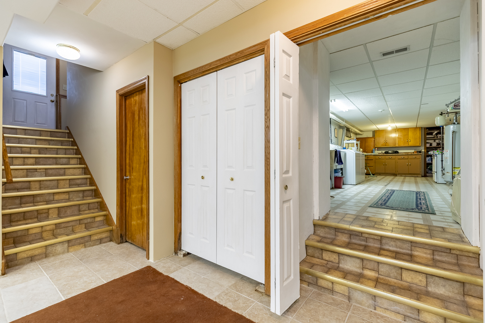 18622 Burnham Avenue, Lansing, IL 60438