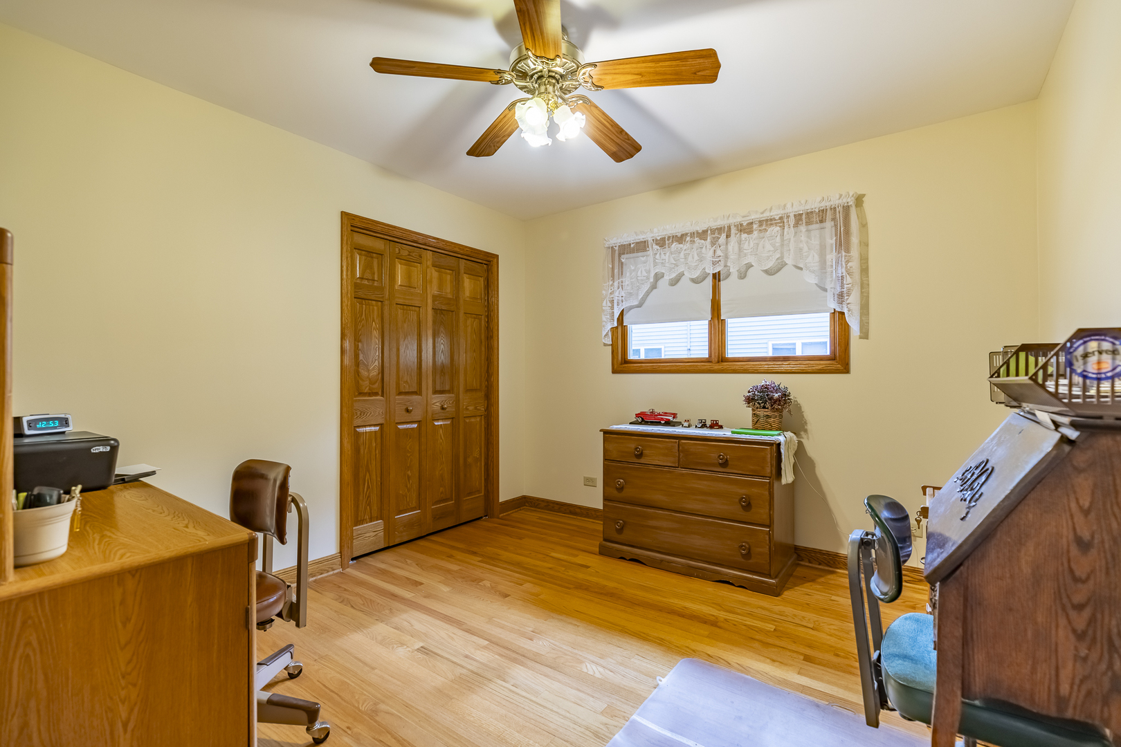 18622 Burnham Avenue, Lansing, IL 60438