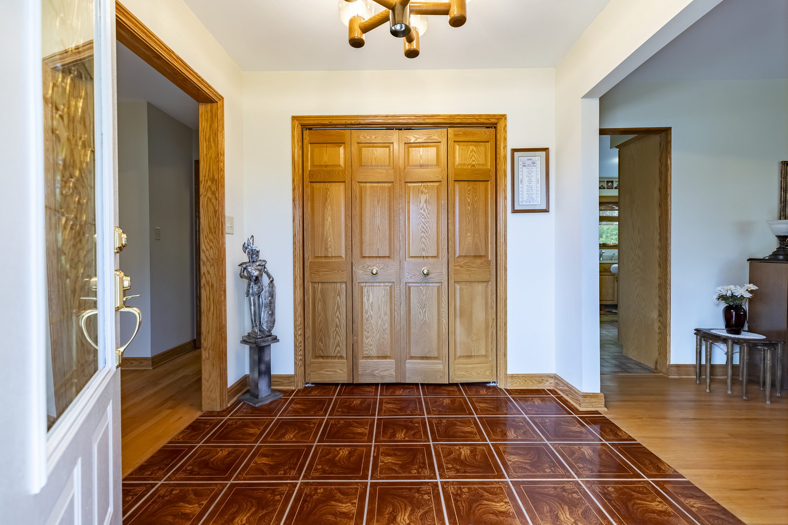 18622 Burnham Avenue, Lansing, IL 60438