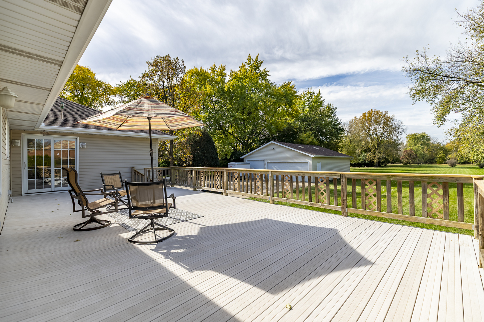 18622 Burnham Avenue, Lansing, IL 60438