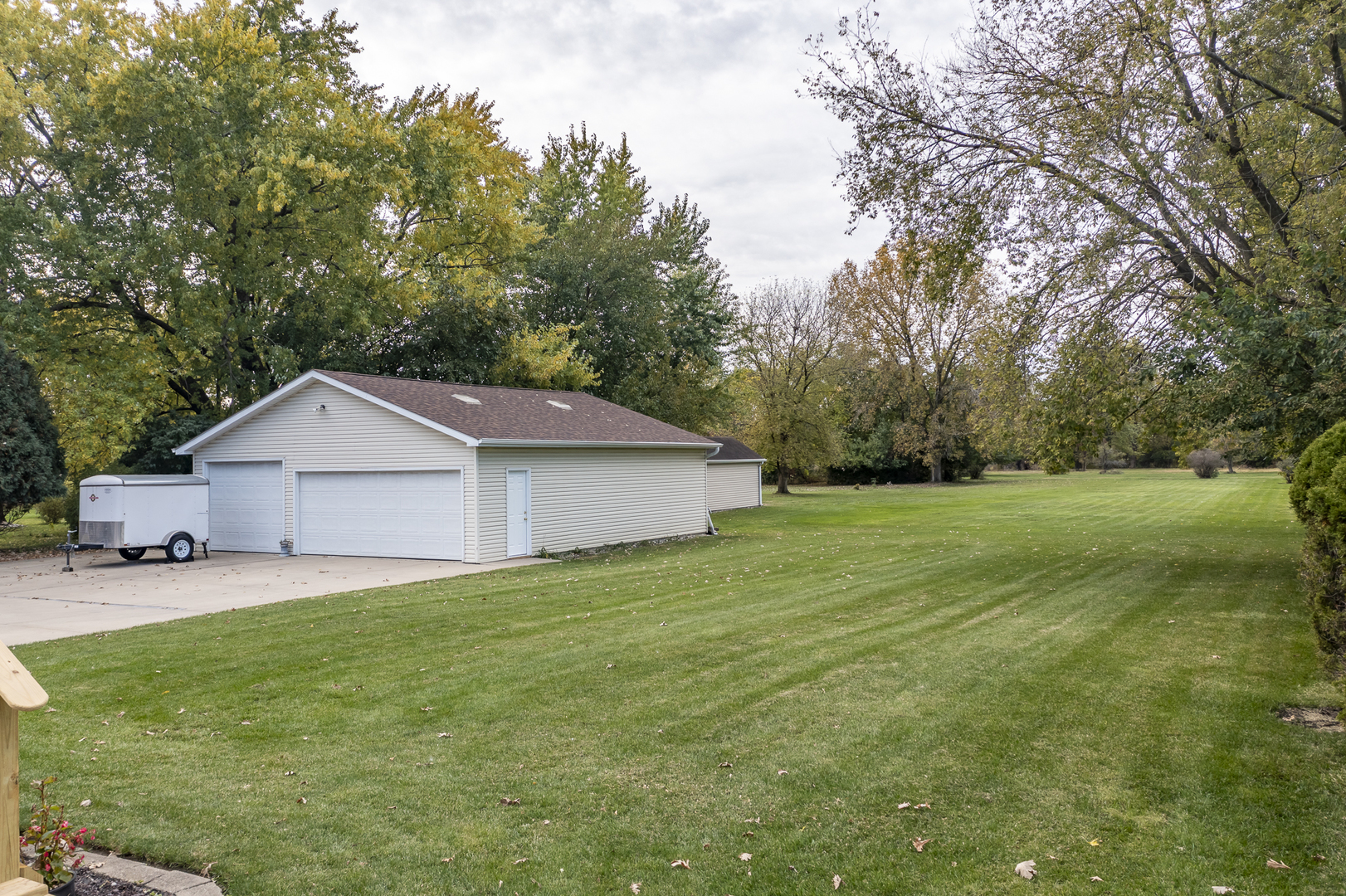 18622 Burnham Avenue, Lansing, IL 60438