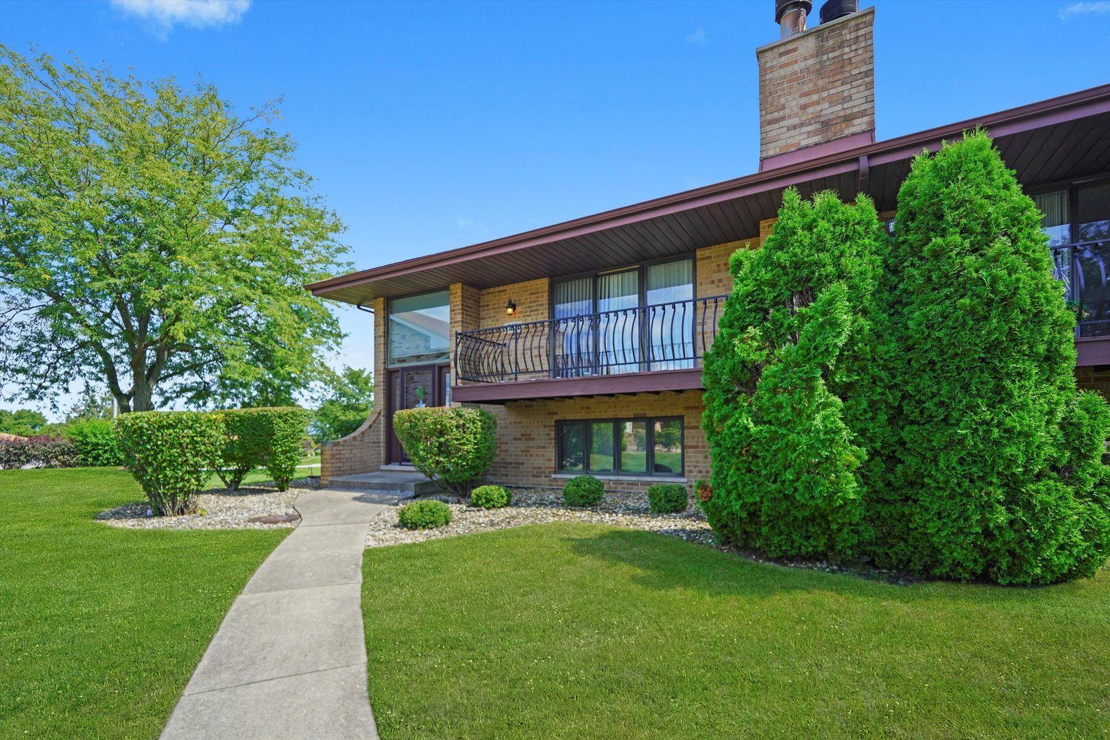 17921 Alaska Court #8, Orland Park, IL 60467