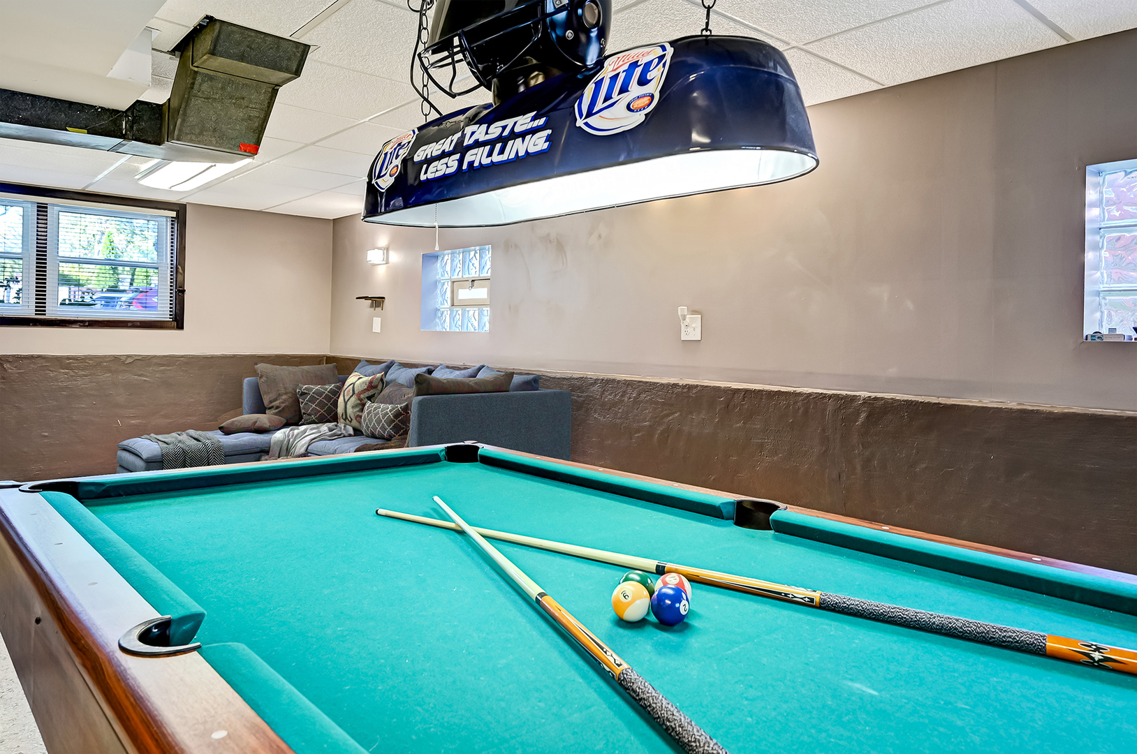 3505 Blanchan Avenue, Brookfield, IL 60513