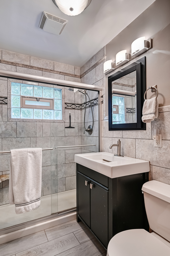 3505 Blanchan Avenue, Brookfield, IL 60513