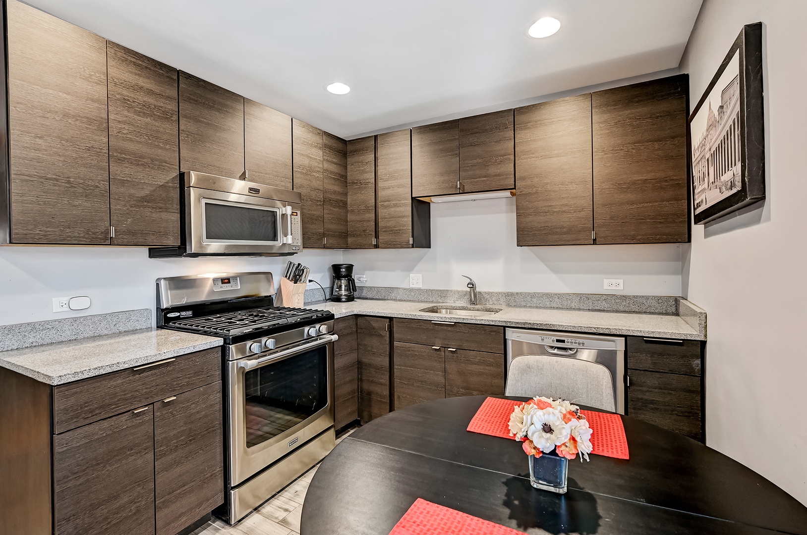 3505 Blanchan Avenue, Brookfield, IL 60513